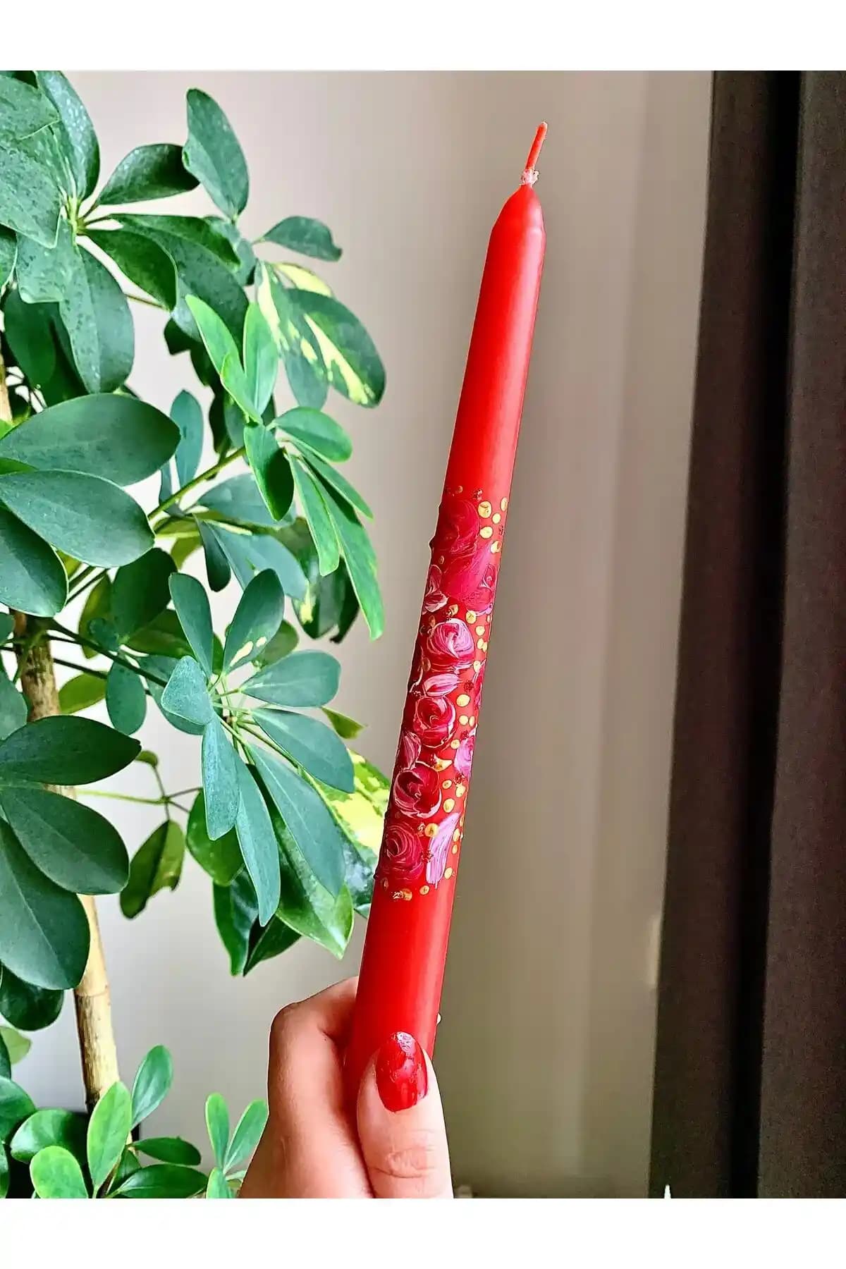 Dekorasyonda Mum Atmosferi: Sıcaklık ve Estetiğin Buluşması İçin İpuçları ve Trendler