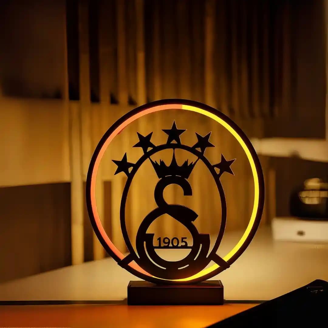 Dekoratif Sarı Işıklı Masa Lambaları: Estetik ve Fonksiyonellik Sunan Çeşitler