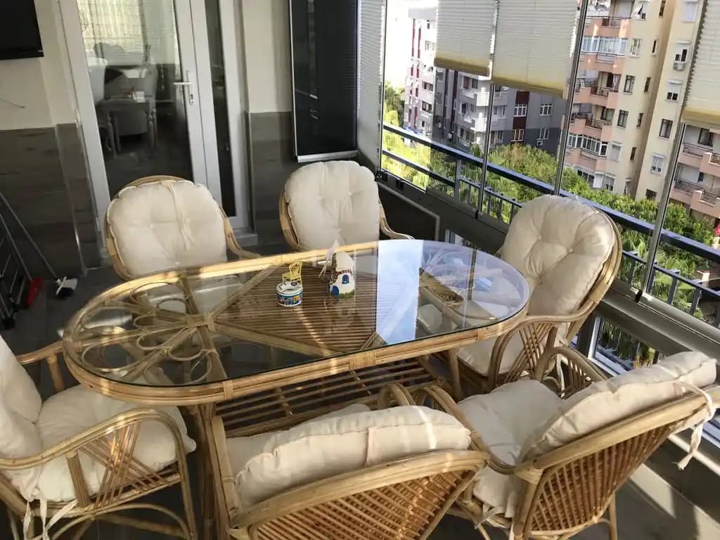 Doğal Bambu Masa Dekorasyonu: Sürdürülebilir ve Estetik Bir Seçenek