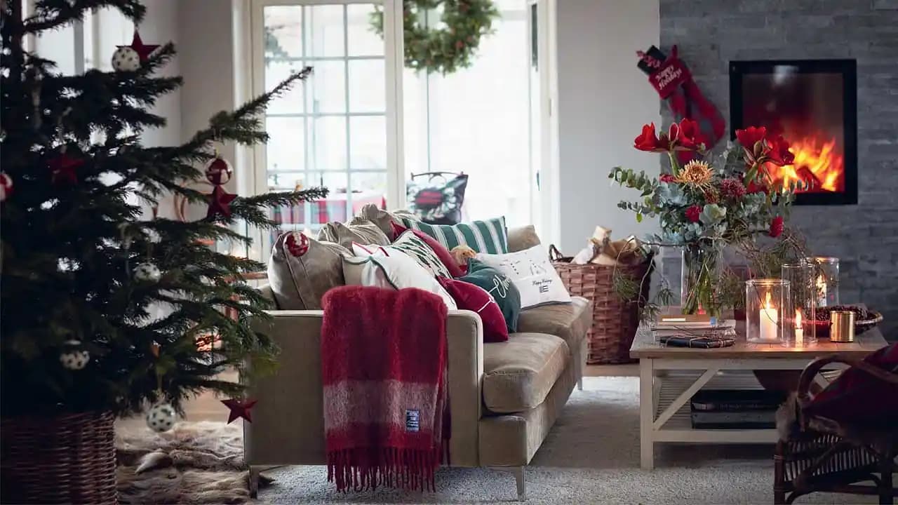 Ekonomik ve Şık Yılbaşı Dekorasyonu İpuçları Bütçenizi Zorlamadan Evde Yılbaşı Atmosferi Yaratın