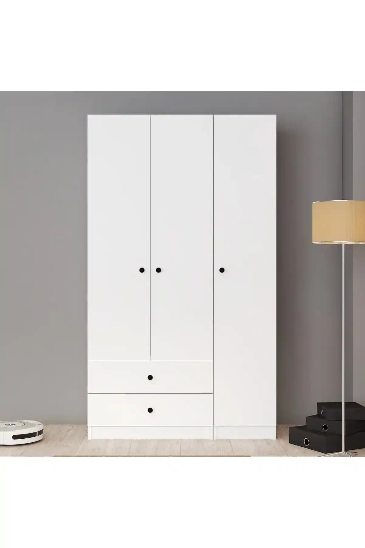 Elbise Dolabı 3 Kapılı ve 2 Çekmeceli Tasarım ve Fonksiyonellik Özellikleri