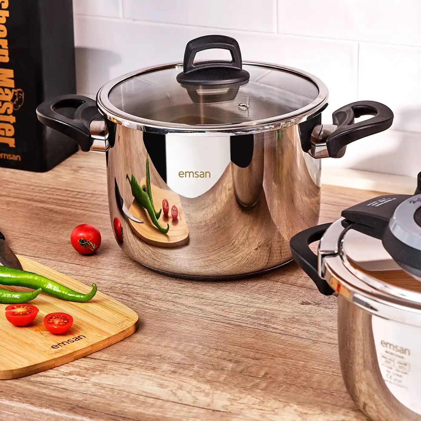 Emsan Pratik 4 Litre Tencere: Günlük Mutfak İhtiyaçlarına Uygun Dayanıklı ve Pratik Çözüm