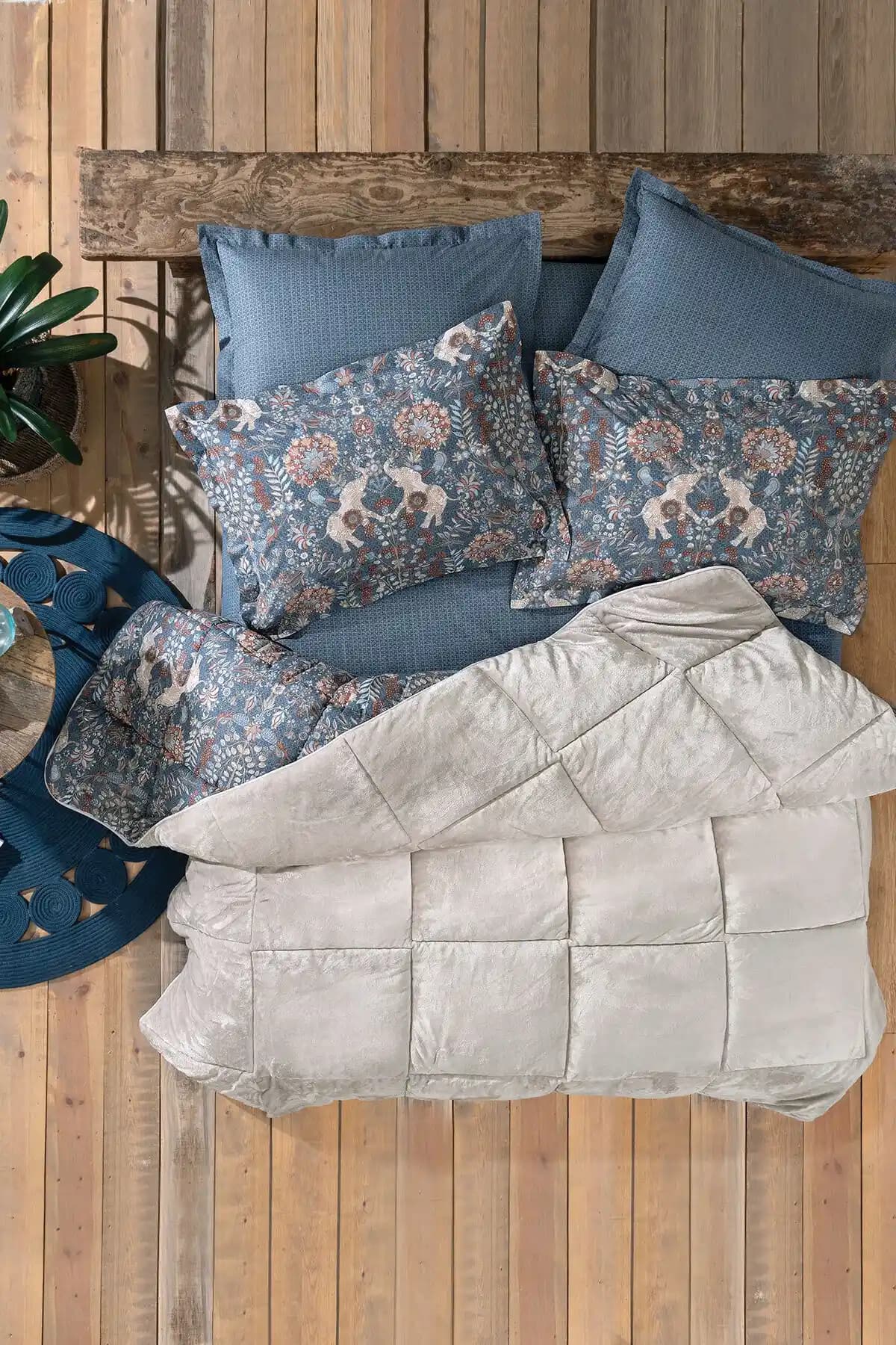 Estetik Uyku Setleri ile Yatak Odalarınızda Şıklık ve Konforun Buluşması