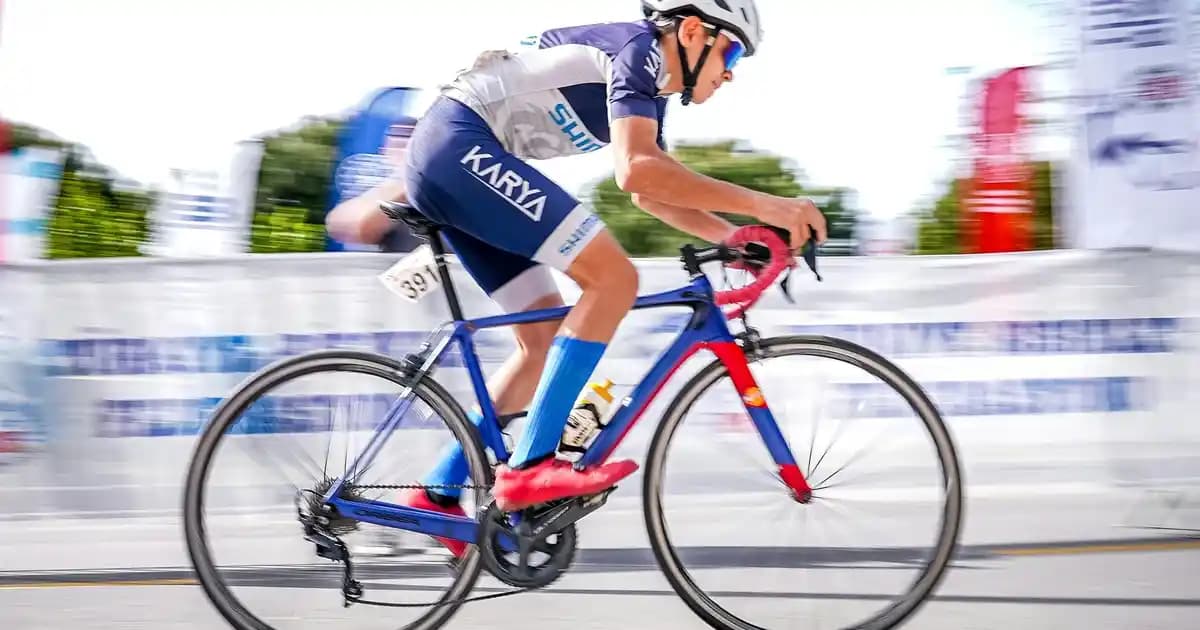 Estetik ve Fonksiyonel Ev Dekorasyon Ürünleri: Modern Çatı ve Giydirme Sistemleri Analizi