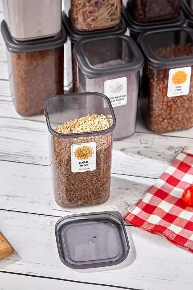 Estetik ve Pratik Dolap Düzenleyici Seçimi: Günümüz Evleri İçin İpuçları ve Ürün Özellikleri