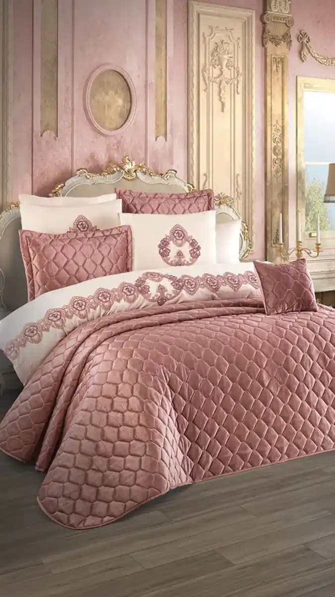 Estetik Yatak Örtüleri ile Ev Dekorasyonunda Şıklık ve Fonksiyonellik Sağlama