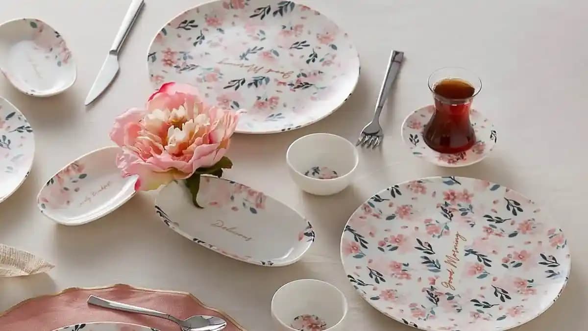 Ev Dekorasyonuna Uygun Anlamlı ve Kullanışlı Hediye Fikirleri Rehberi