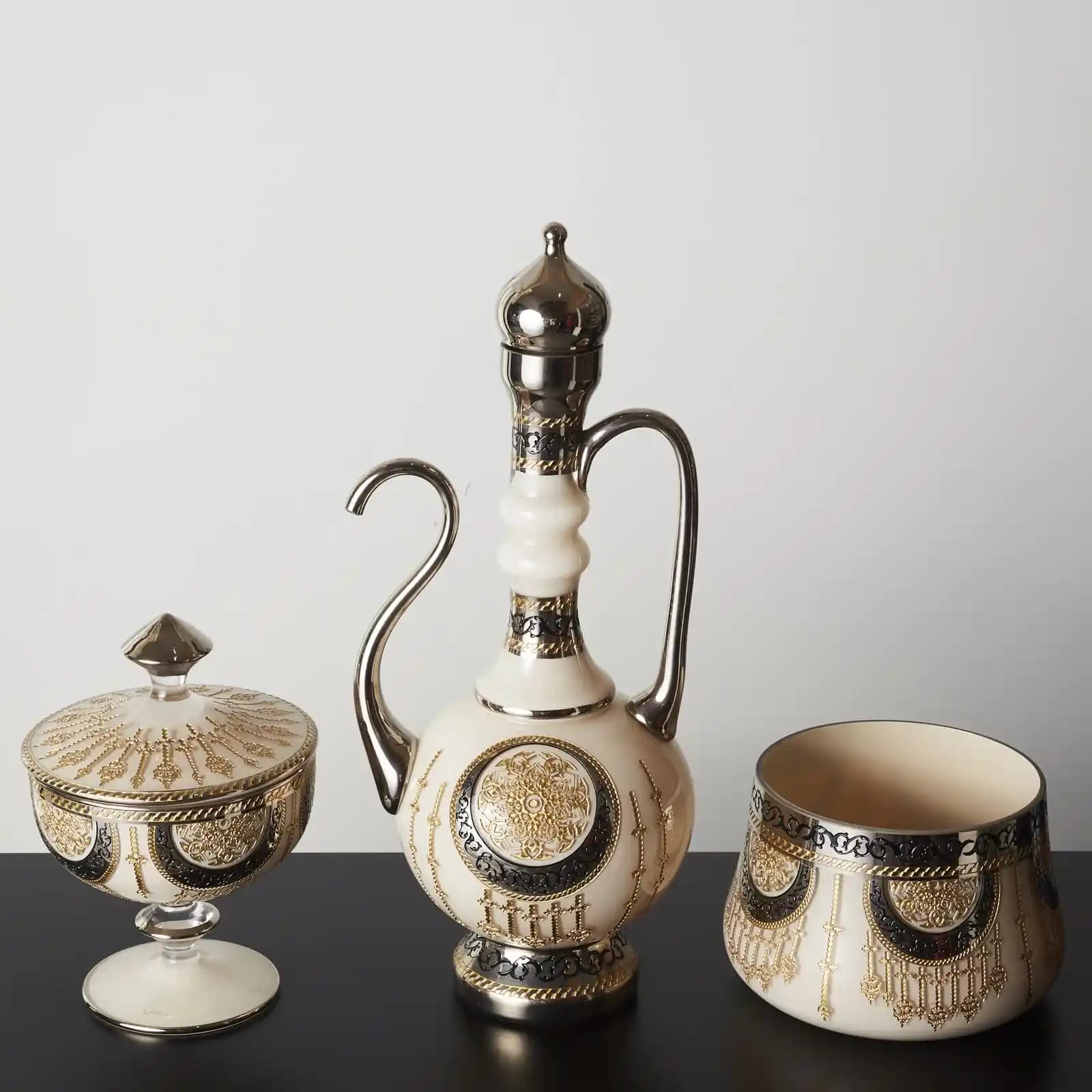 Ev Dekorasyonunda Altın Şekerlik Kullanımının Estetik ve Fonksiyonel Avantajları