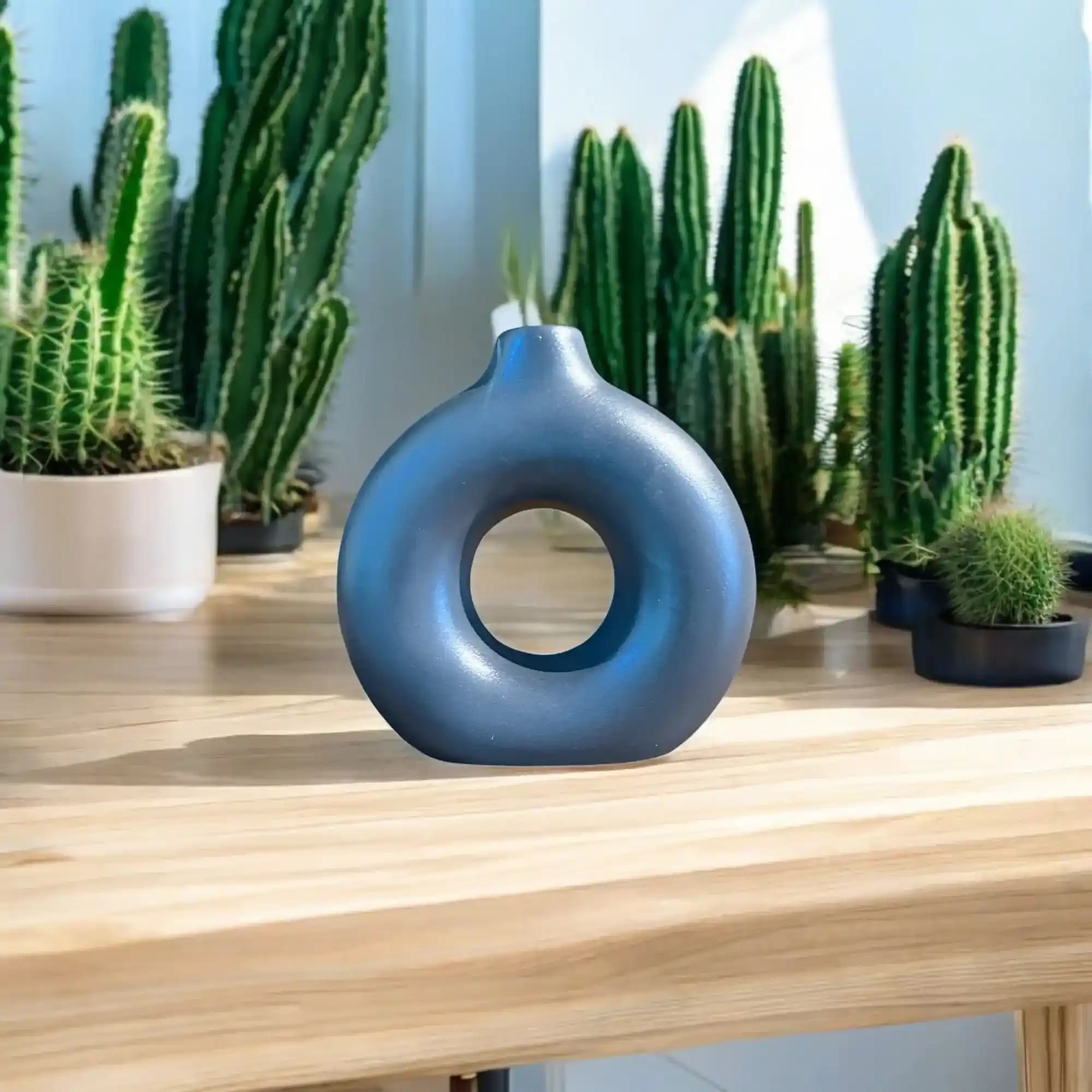 Ev Dekorasyonunda Büyük Vazo Modelleri: Seçim ve Kullanım Rehberi