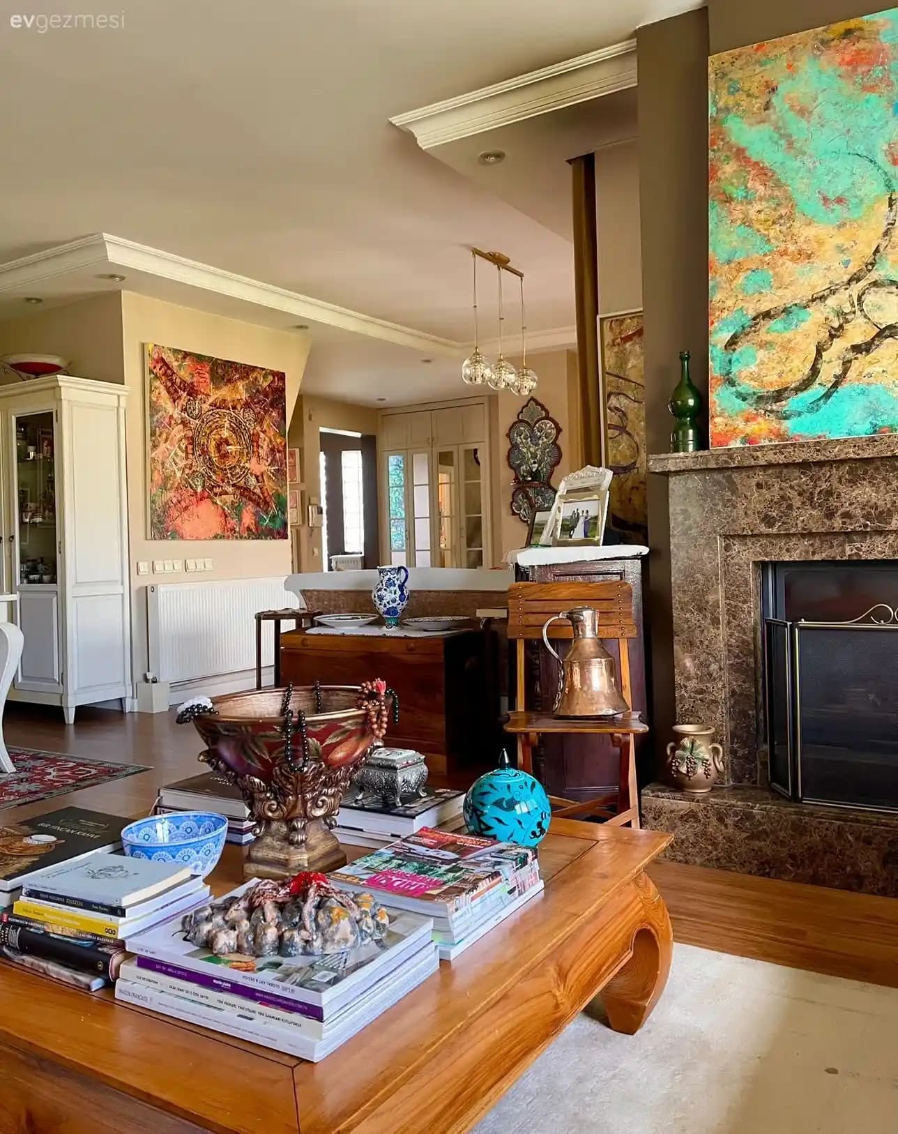 Ev Dekorasyonunda Dekoratif Tablolarla Estetik ve Kişisel Dokunuşlar Yapmanın Yolları