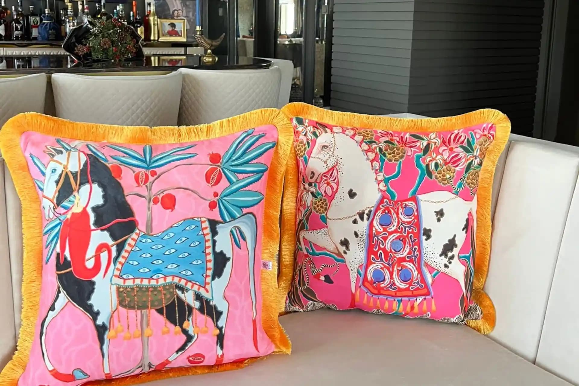 Ev Dekorasyonunda Kırlent ve Kılıf Kullanımı: Estetik ve İşlevselliğin Buluşması