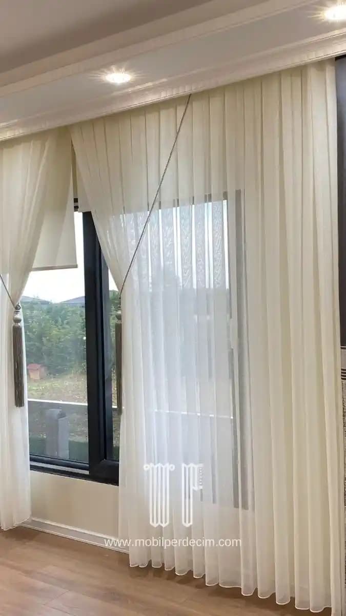 Ev Dekorasyonunda Tül Perdeler: Şıklık ve Fonksiyonellik Bir Arada