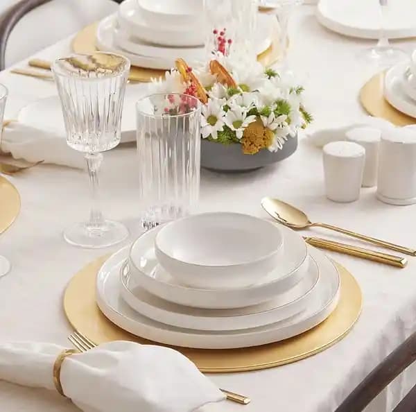 Evlilik Paketi ve Uyumlu Yemek Takımı Seçimi: Dekorasyonda Uyumun Önemi