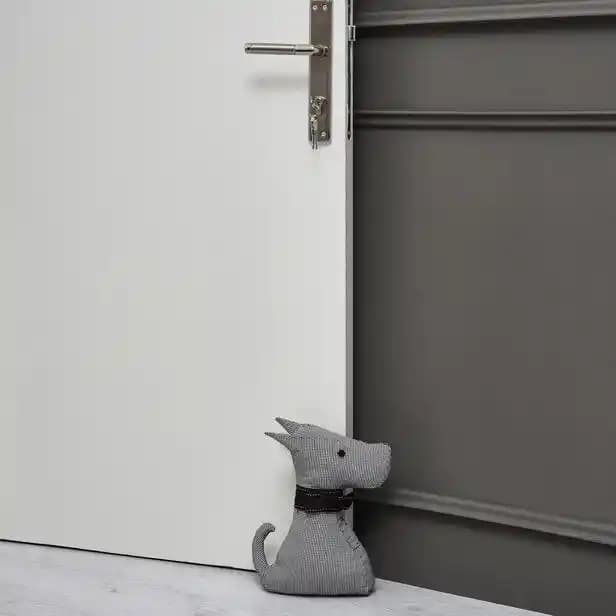 Fonksiyonel ve Dekoratif Kapı Stoperi Modelleri: Seçim ve Kullanım Rehberi