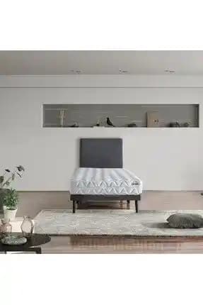 Fonksiyonel ve Şık Tek Kişilik Baza Örtüleri: Modern Yatak Odası Dekorasyonunda Kullanım Rehberi