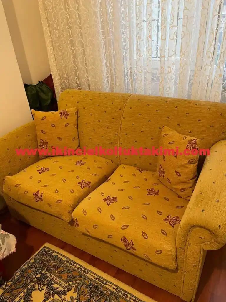 Hardal Rengi Koltuk Takımı Modelleri ve Modern Dekorasyon İpuçları