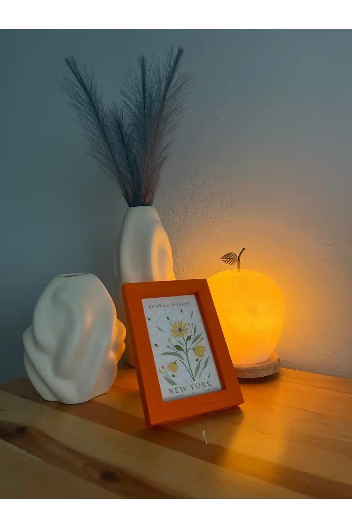 İç Mekanlarda Sıcak Atmosar Yaratmak İçin Turuncu Çerçeve ve Renk Seçenekleri