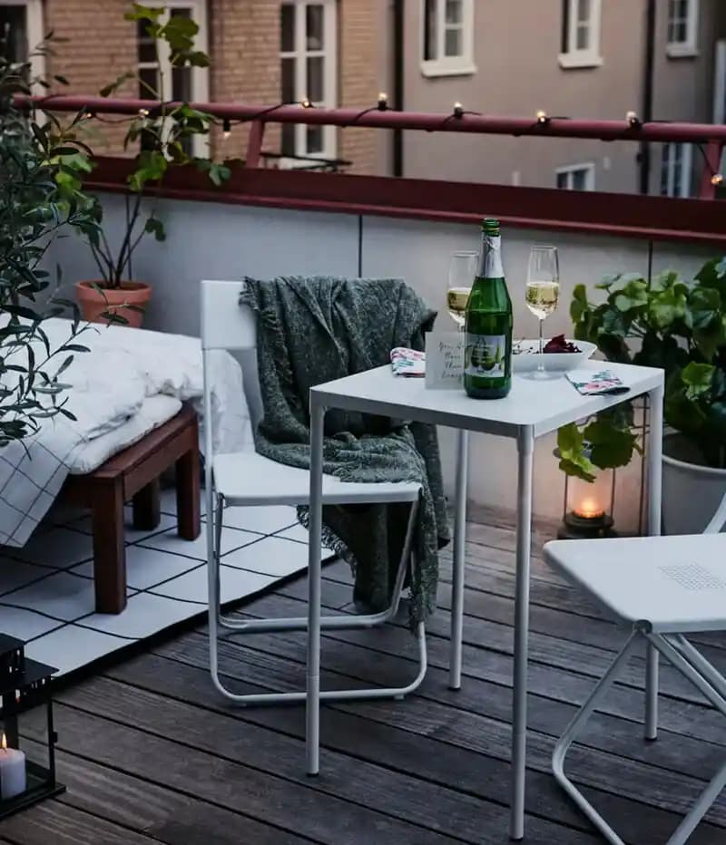 IKEA Balkon Masası Modelleri ve Tasarım Özellikleri Güncel Trendler ve Malzeme Seçenekleri