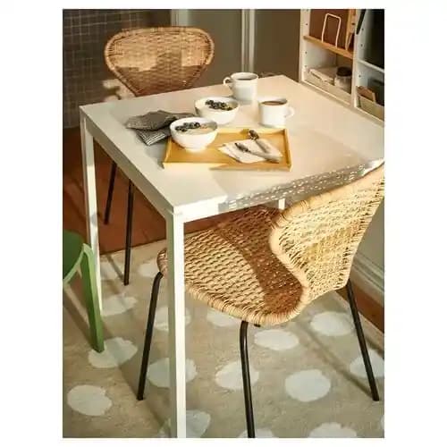 IKEA Rattan Masa ve Sandalye Setleri: Doğal Malzeme ile Dayanıklı ve Estetik Tasarımlar