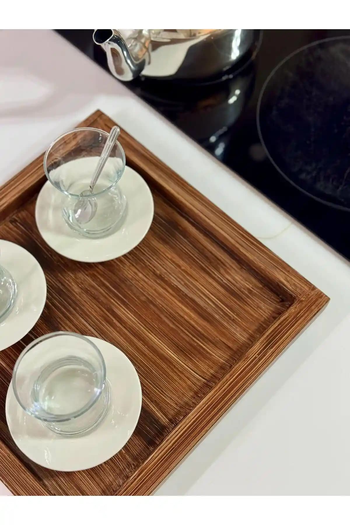 İki Parçalı Tepsi Rehberi: Dekoratif ve Fonksiyonel Seçenekler