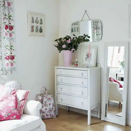 İngiliz Ev Dekorasyon Trendleri ve Valizlerin Dekorasyondaki Yeri