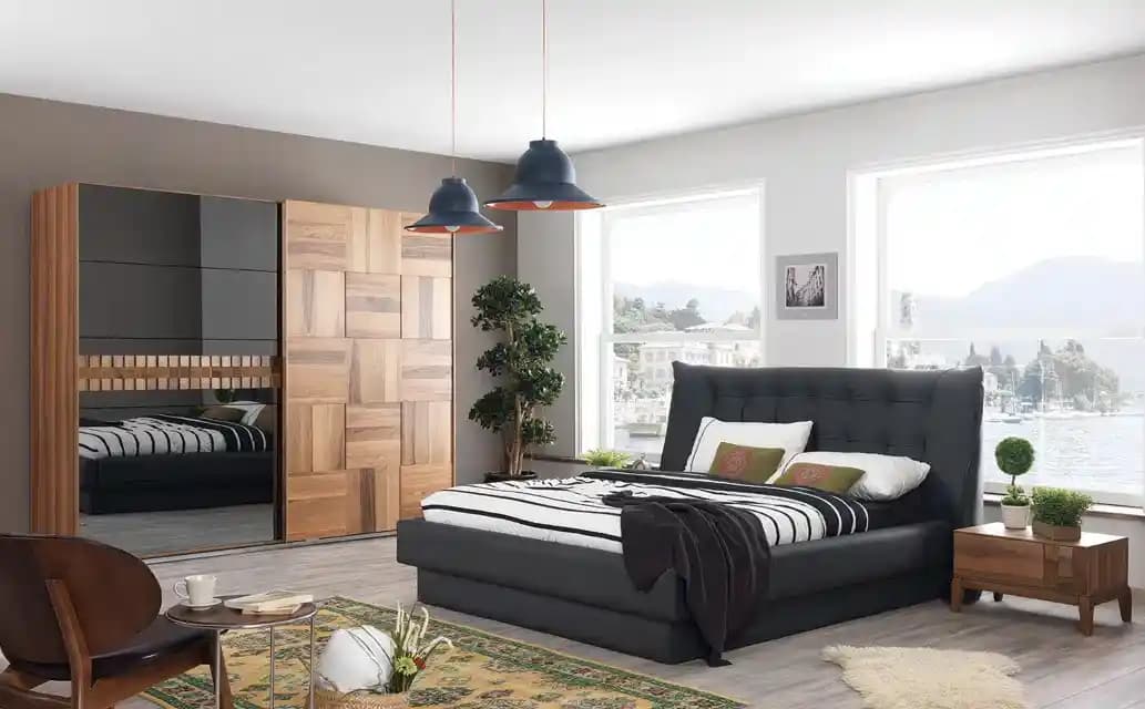 İngiliz Tarzı Yatak Odası Dekorasyonu: Pastel Renkler ve Klasik Mobilyalarla Zarif Tasarım