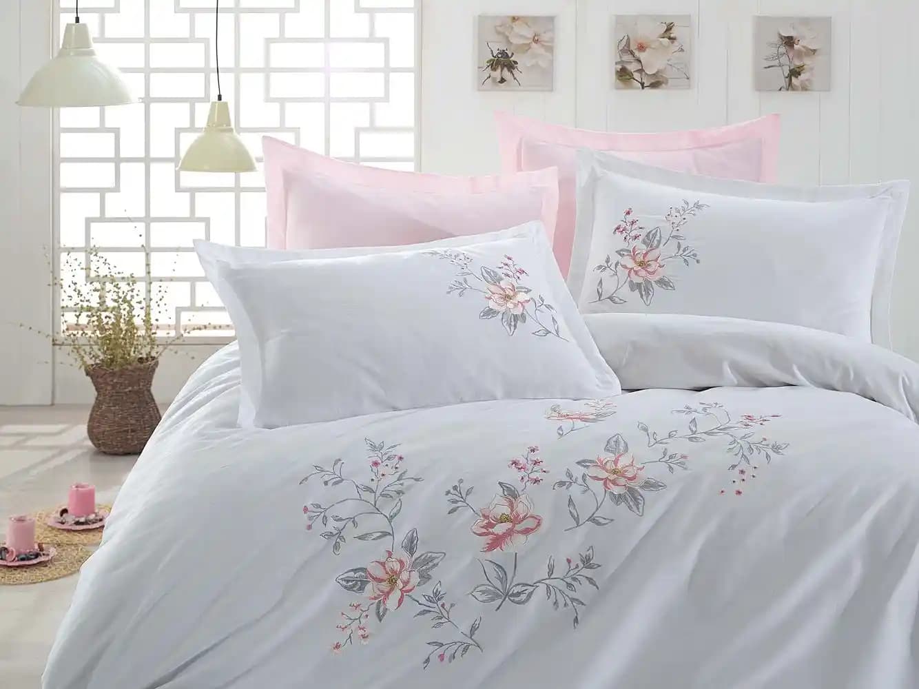 İşlemeli Nevresim Takımlarıyla Yatak Odası Dekorasyonunda Estetik ve Fonksiyonellik