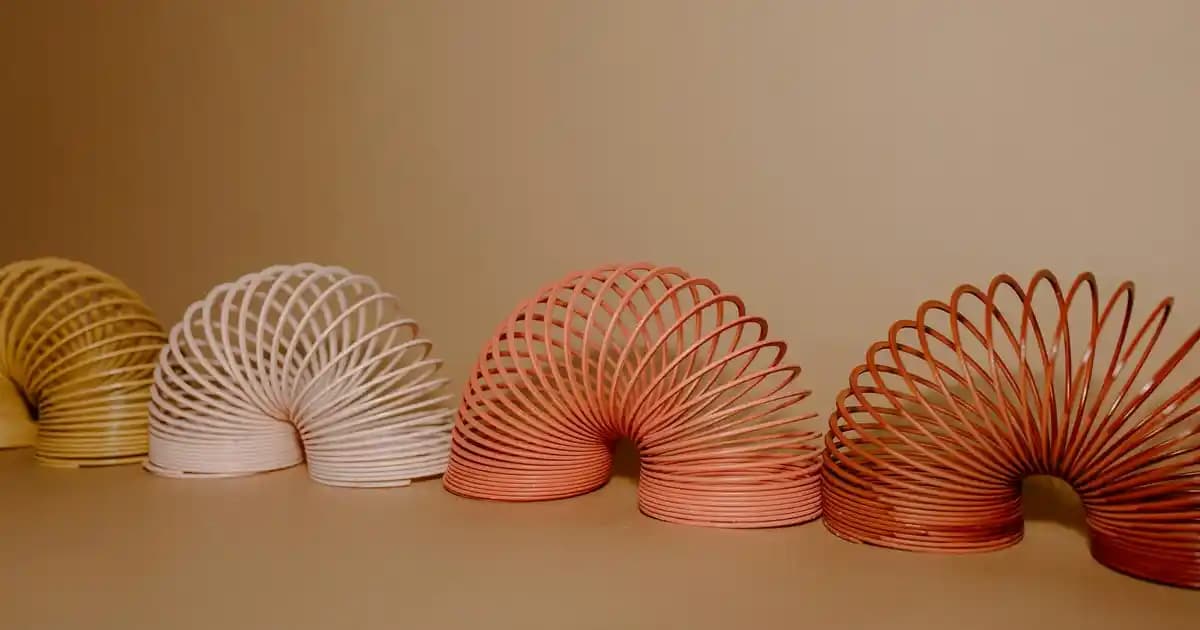 İşlemeli ve Dekoratif Nevresim Takımlarıyla Yatak Odası Dekorasyonunda Estetik ve Fonksiyonellik