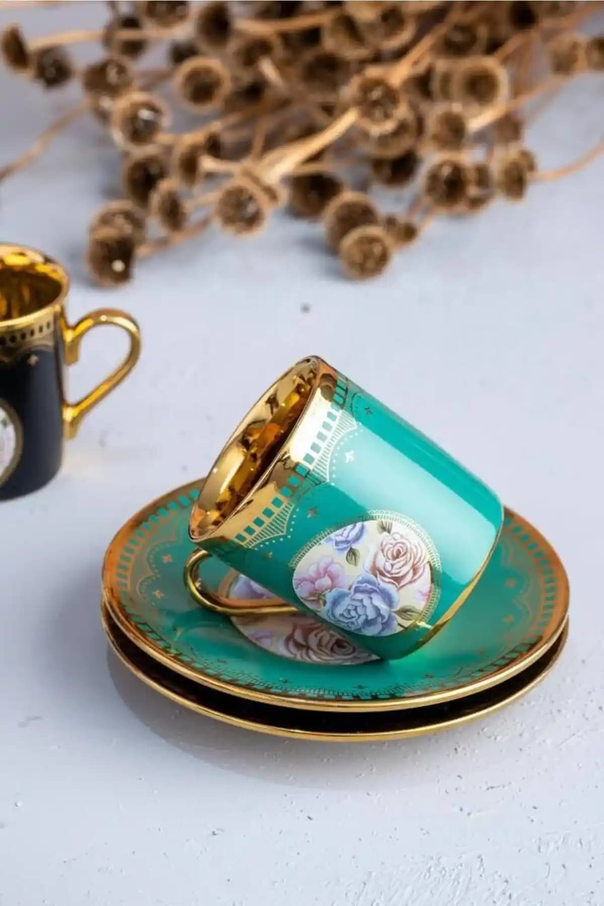 Kahve Fincanı Dekorasyon Seçenekleri: Estetik ve Fonksiyonelliğin Buluşması