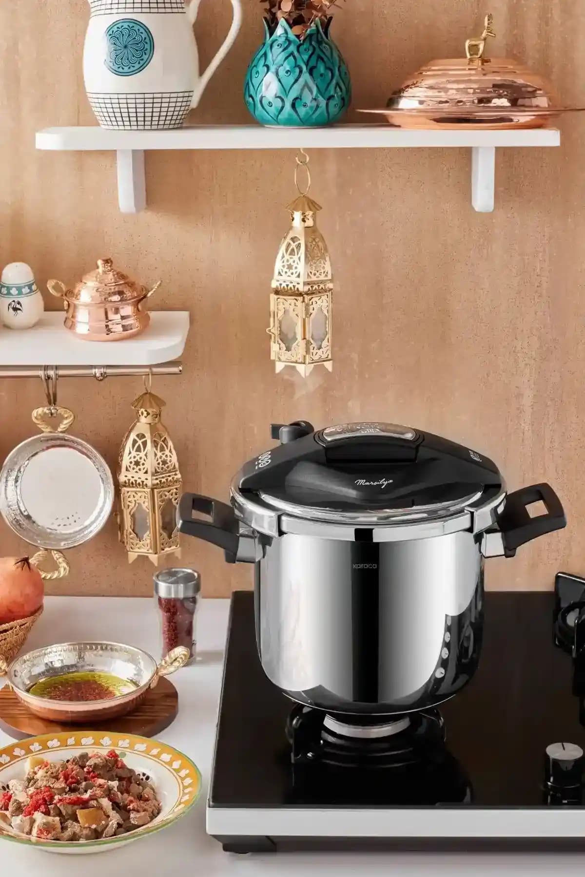 Karaca Marsilya Silver Trend Tencere: Modern Tasarım ve Yüksek Performanslı Paslanmaz Çelik Mutfak Gereci