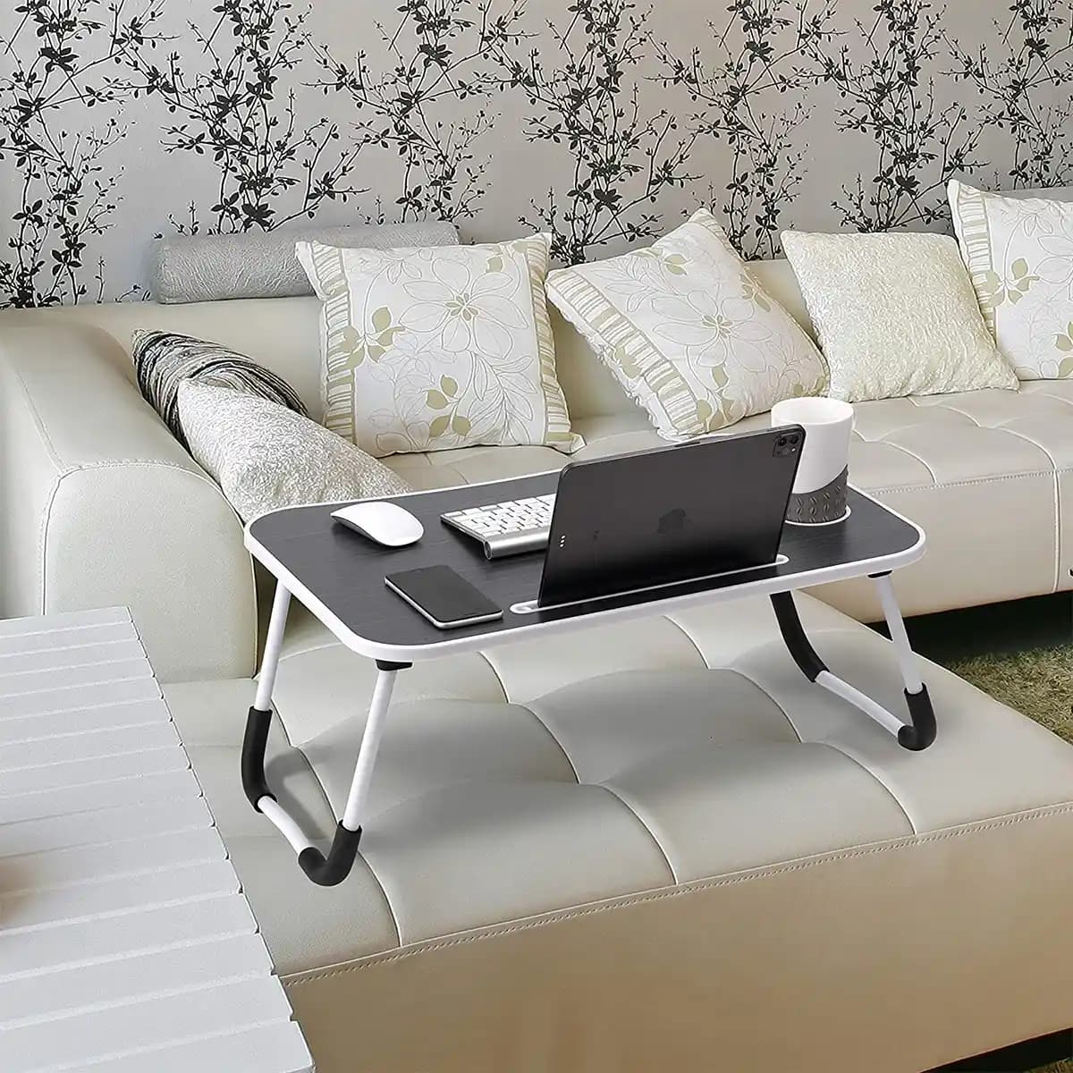 Katlanabilir Laptop Masaları: Taşınabilirlik ve Konfor Sunan Modern Çözümler