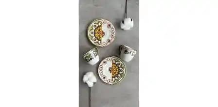 Kıbrıs Desenli Kahve Fincanlarıyla Dekorasyon ve Estetik Uyum Sağlayan Farklı Kullanım İmkanları