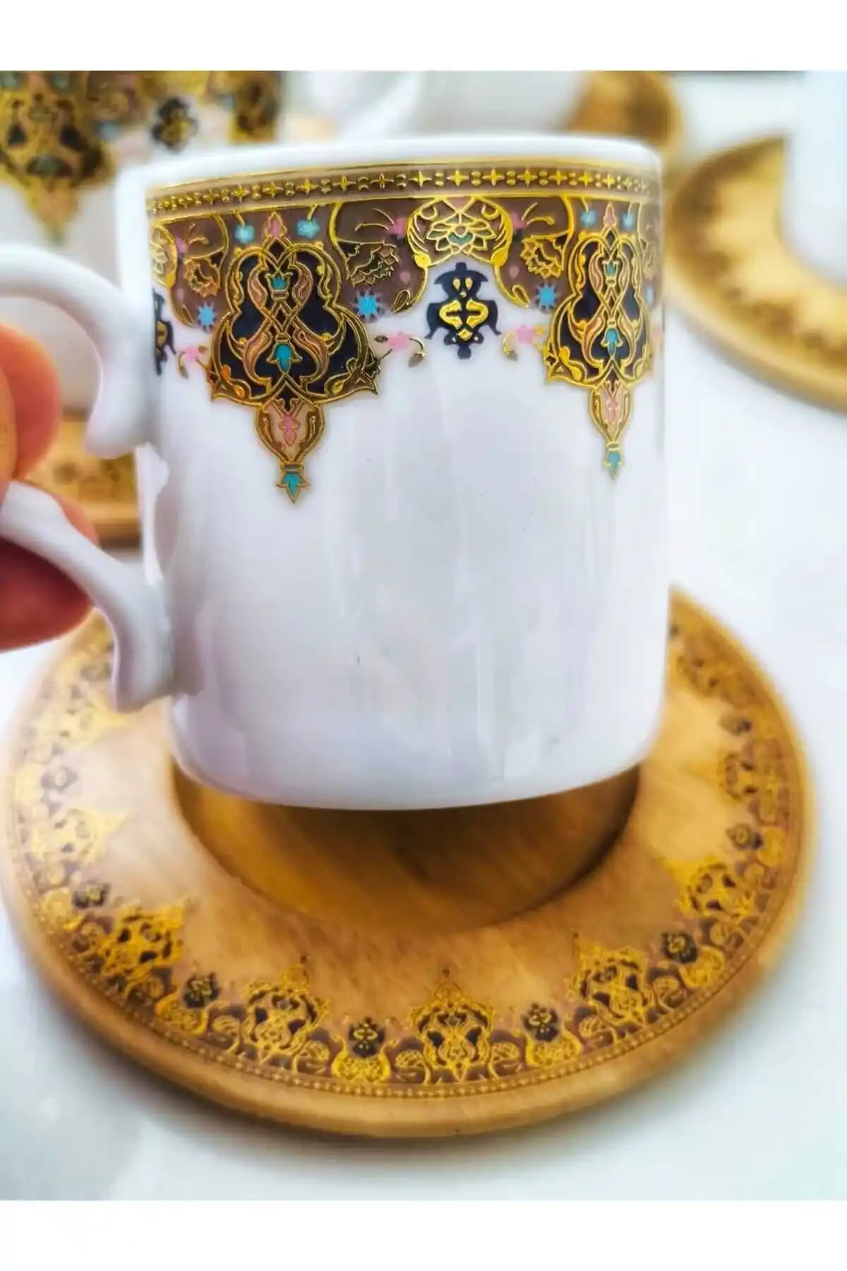 Kişiselleştirilmiş Bardak ve Fincan Seçenekleri ile Dekorasyonunuzu Özelleştirin