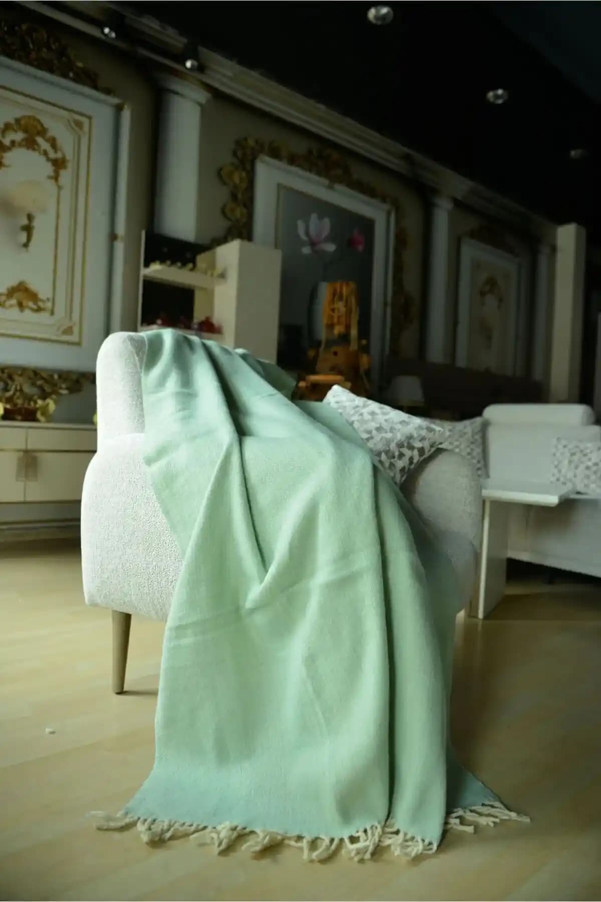 Konfor ve Şıklık Sunan Diz Battaniyeleri: Modern Ev Dekorasyonunda Trendler