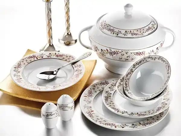 Kütahya Porselen ve Seramik Sanatlarının Güncel Özellikleri ve Ürünleri