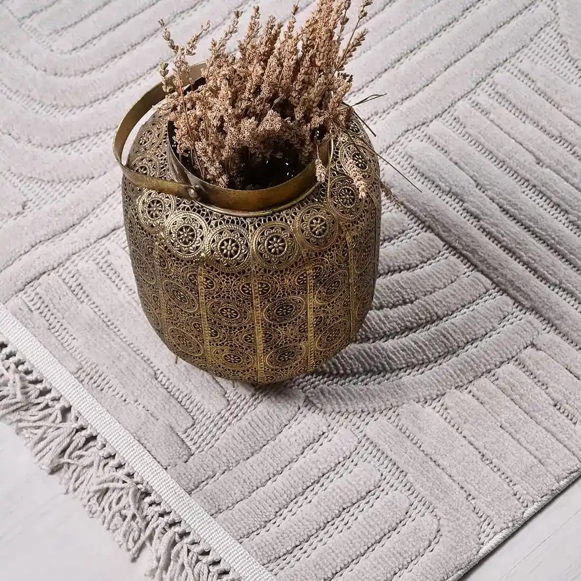 LCW Dekoratif Halı Koleksiyonu ile Ev Dekorasyonunda Estetik ve Fonksiyonellik