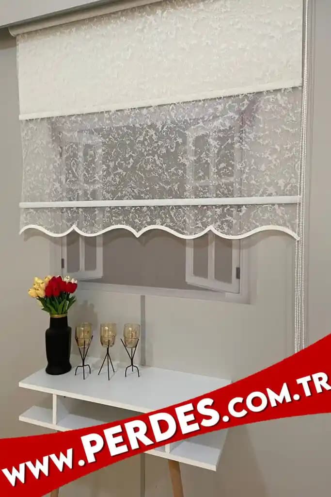 Mekanizmalı Tül Perdeler: Estetik ve Kullanım Kolaylığı Sunan Modern Tasarımlar