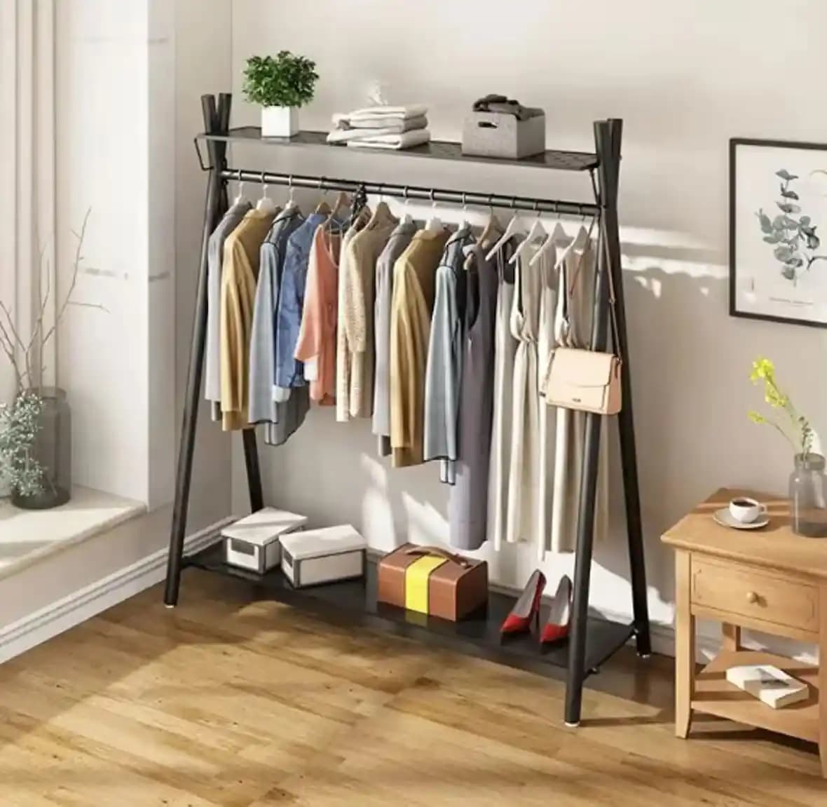 Metal Konfeksiyon Askıları: Tekstil Sektöründe Dayanıklılık ve Estetiğin Buluşması