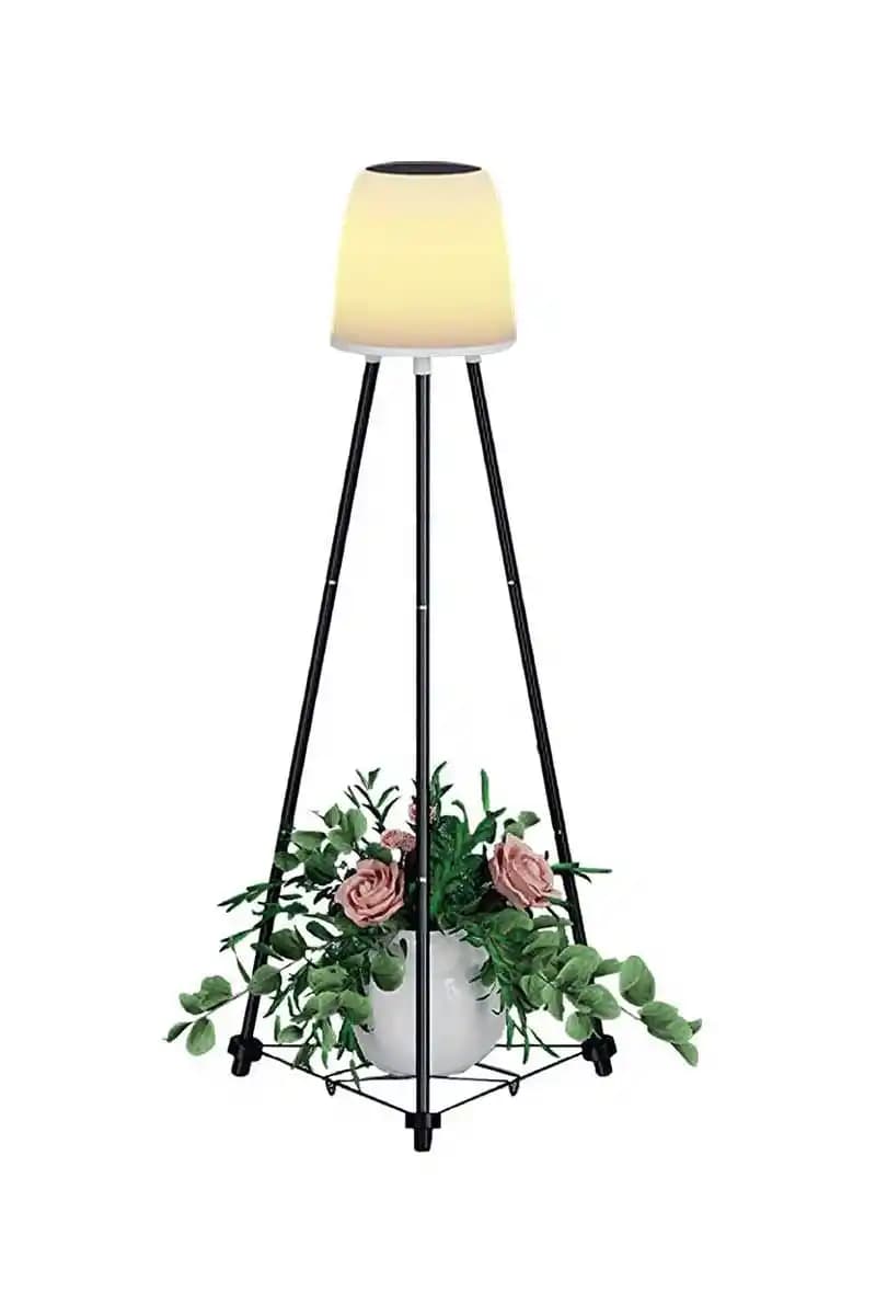 Modern Ayaklı Aplikler: Tasarım ve Teknolojinin Buluşması İç Mekân Dekorasyonunda Yenilikler