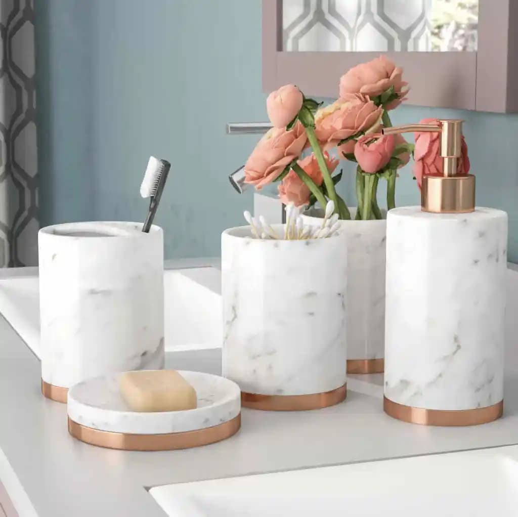 Modern Banyo Dekorasyonunda Süsleme Unsurları ve Trendler Hakkında Kapsamlı Rehber