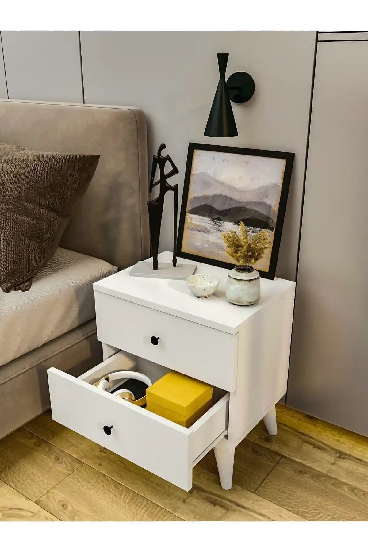 Modern Beyaz Tek Çekmeceli Komodinler Yatak Odası Dekorasyonunda Fonksiyonellik ve Estetik