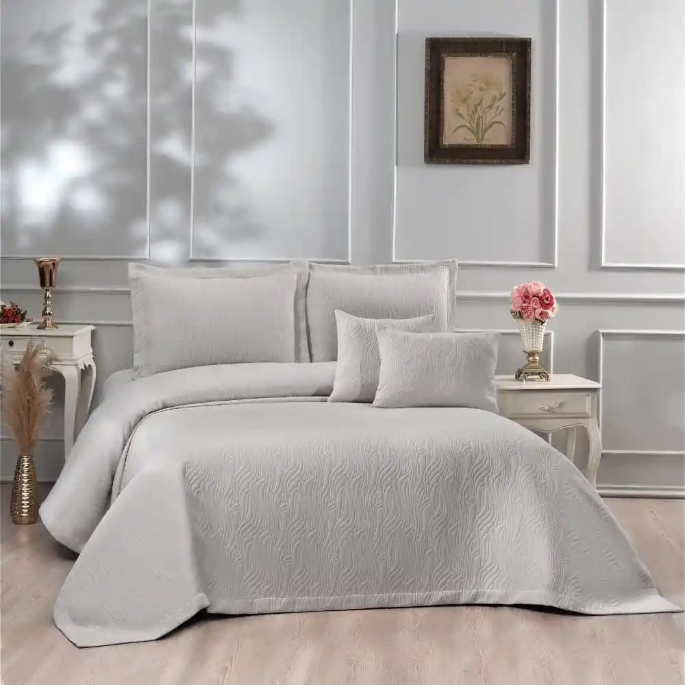 Modern Çift Kişilik Yatak Örtüsü Tasarımları Güncel Trendler ve Pratik Kullanım İpuçları