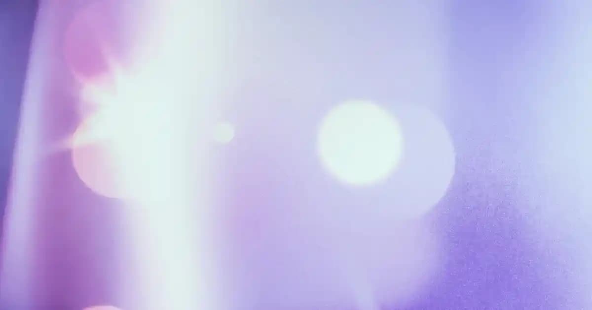 Modern Masa Lambası Seçerken Dikkat Edilmesi Gereken Tasarım ve Renk İpuçları