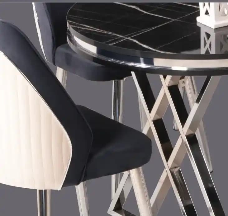 Modern Masa ve Sandalye Setleri: Estetik ve Fonksiyonelliğin Birleşimi