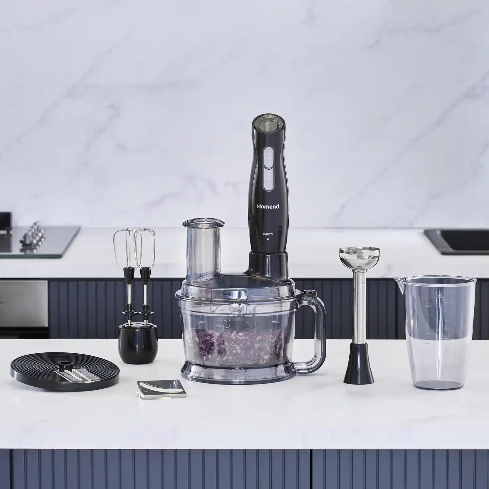 Modern mutfaklarda pişirme fonksiyonlu robotların özellikleri ve kullanım avantajları