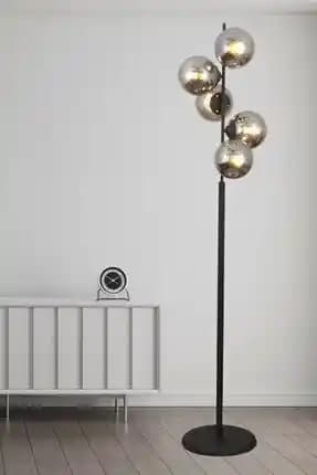 Modern Ofis Lambaderleri: İşlevsellik ve Estetiğin Birlikte Sunulduğu Çözüm