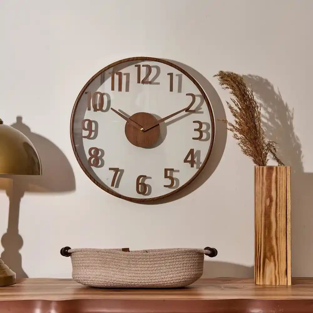 Modern regal duvar saatleri: şık tasarımlar ve dayanıklı malzemelerle iç mekanlara zarafet katıyor