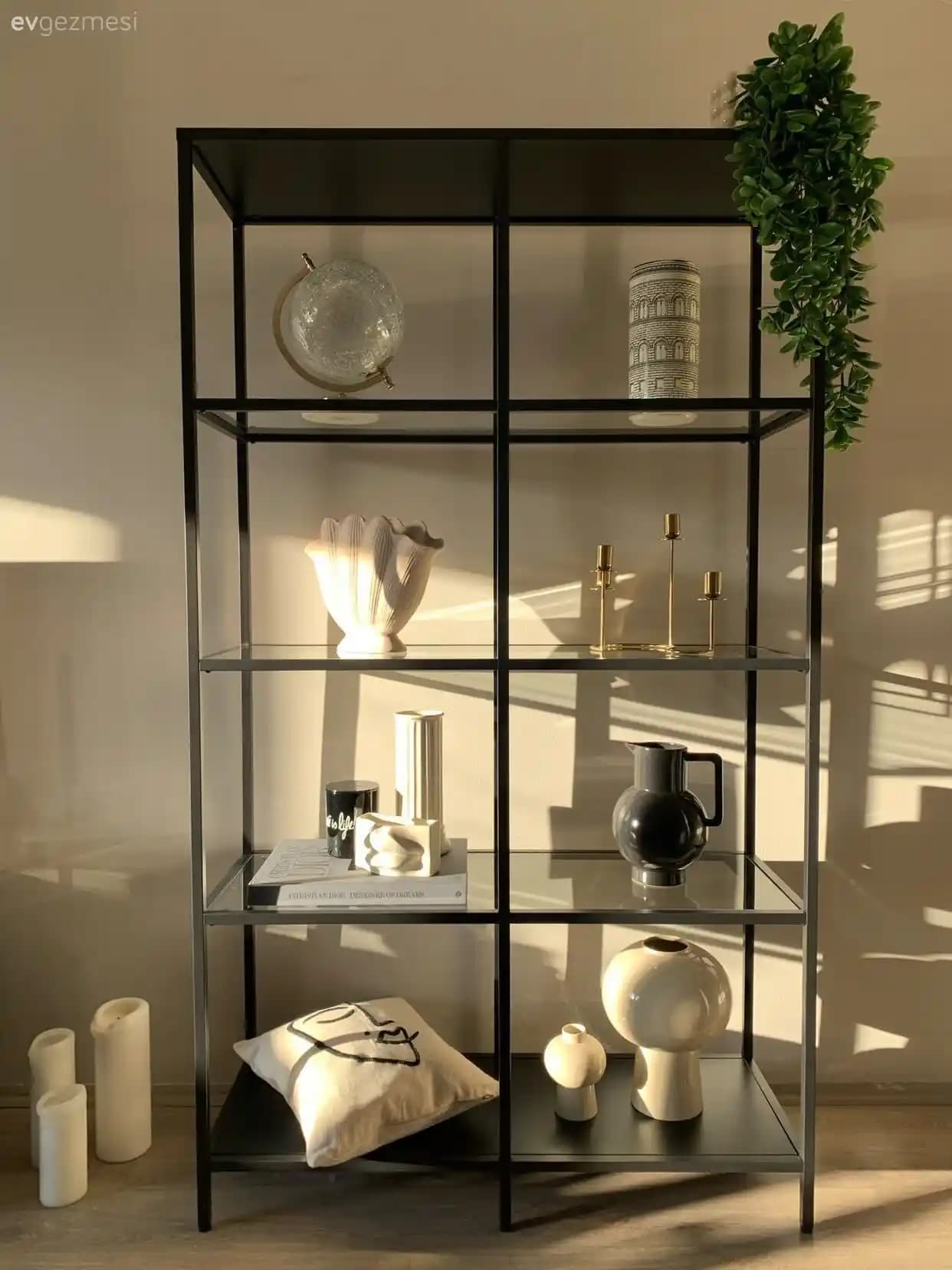 Modern Siyah Vitrin Dekorasyonu Fikirleri ve Tasarım Trendleri 2023