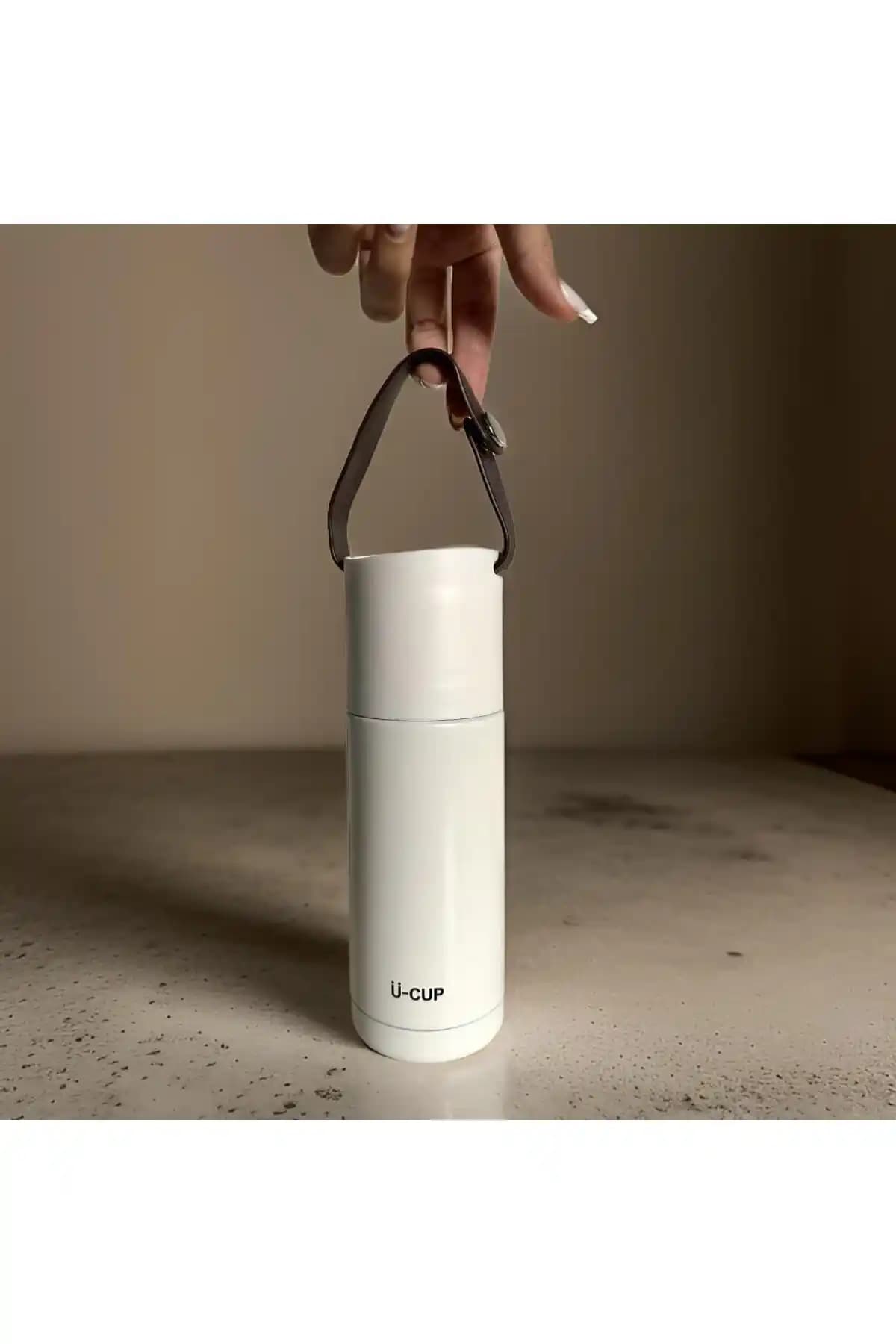 Modern ve Şık Çelik Termos Bardaklar: Güncel Tasarım Trendleri ve Kullanım Avantajları