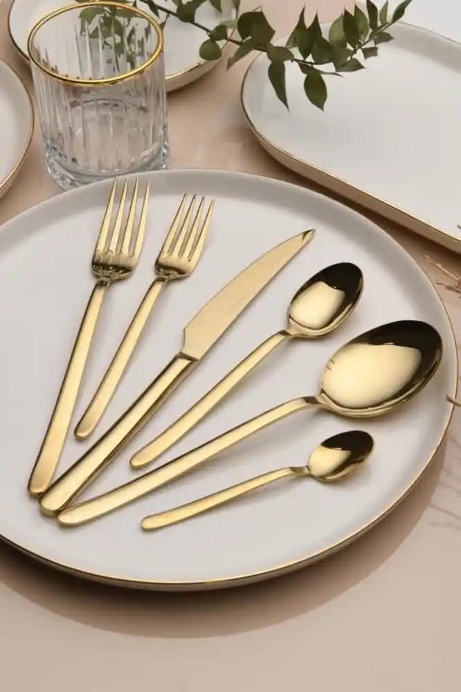 Modern ve Şık Mutfak Çatal Bıçak Setleri: Estetik ve Fonksiyonellik Bir Arada